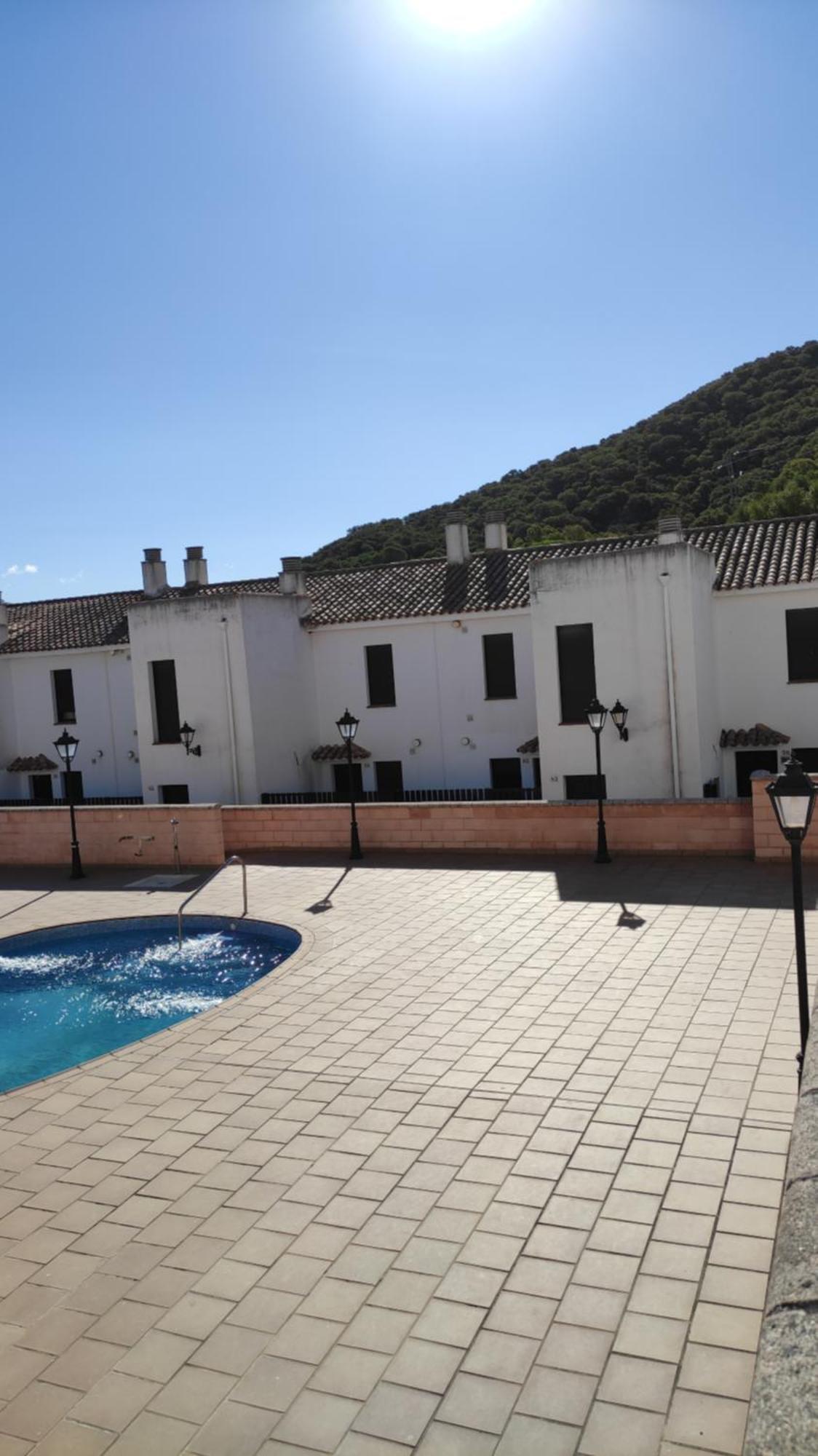 Beautiful Duplex With A Patio Ferienhaus